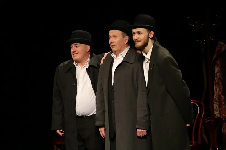 Смирнов, Попов и Балабайкин, 10 ноября