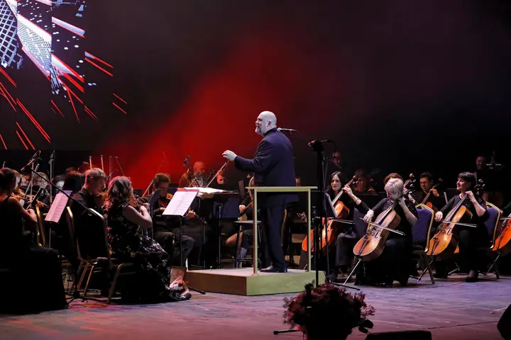 Симфонический Queen, 11 октября